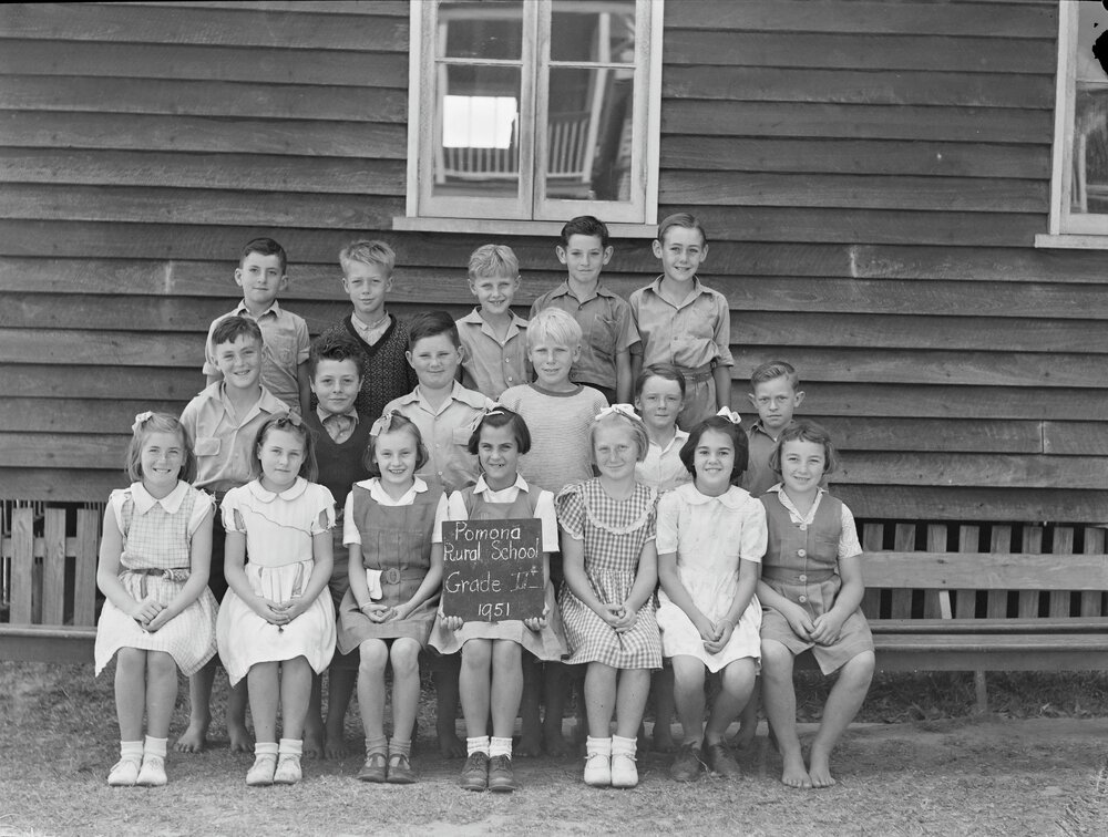 Class photo, Grade 2, Pomona Rural School, Pomona, 1951