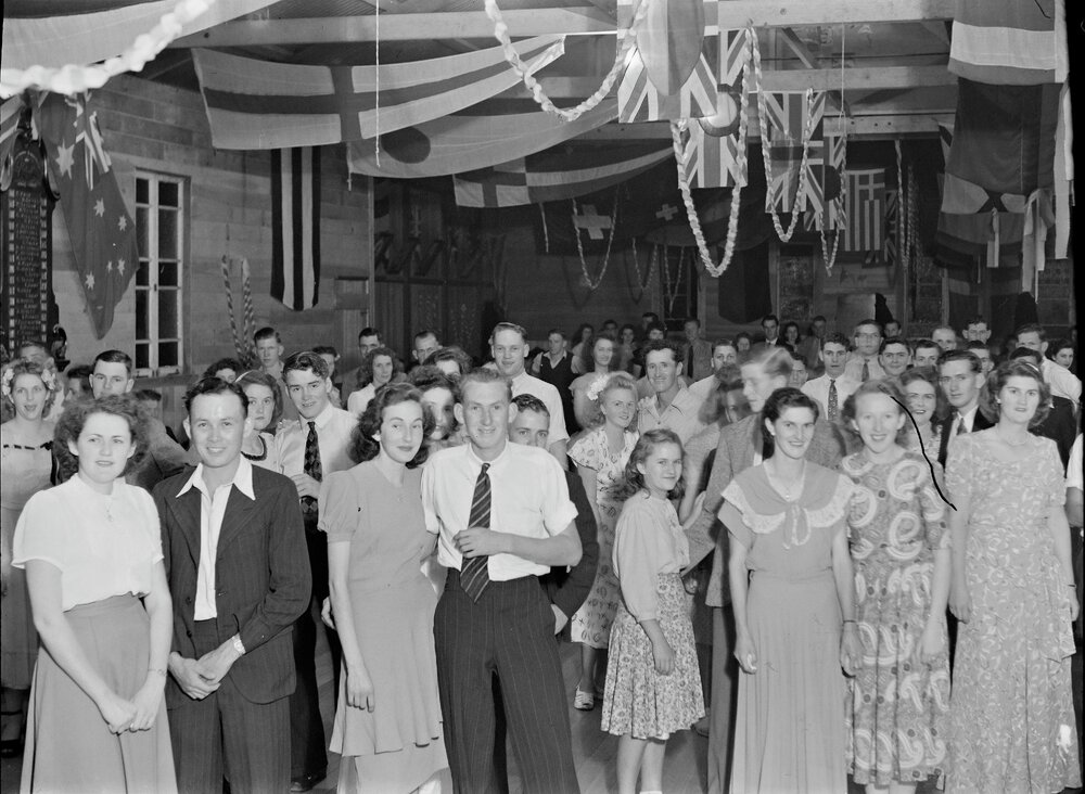 Attendees, Noosa Show 'Popular Girl' Ball, Pomona Memorial School of Arts, 6 Reserve Street, Pomona, 5 August 1949