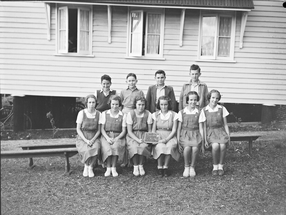 Class photo, Grade 8, Pomona Rural School, Pomona, 1954
