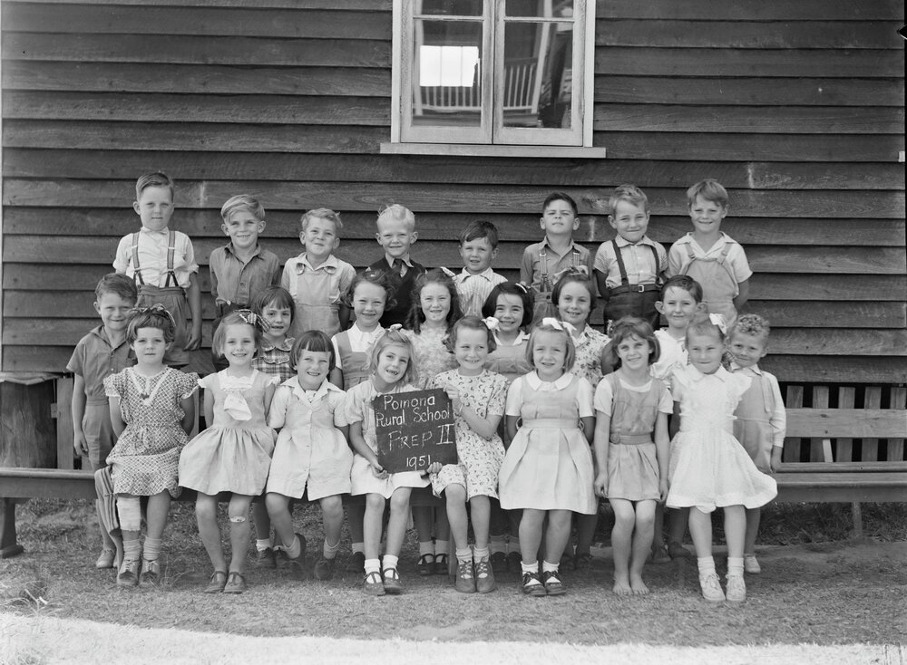 Class photo, Grade Prep 2, Pomona Rural School, Pomona, 1951