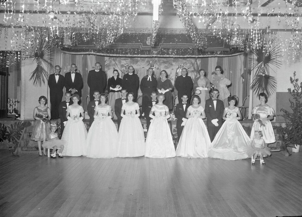 Attendees, Church of England Debutante Ball, Majestic Theatre, Pomona, 1962