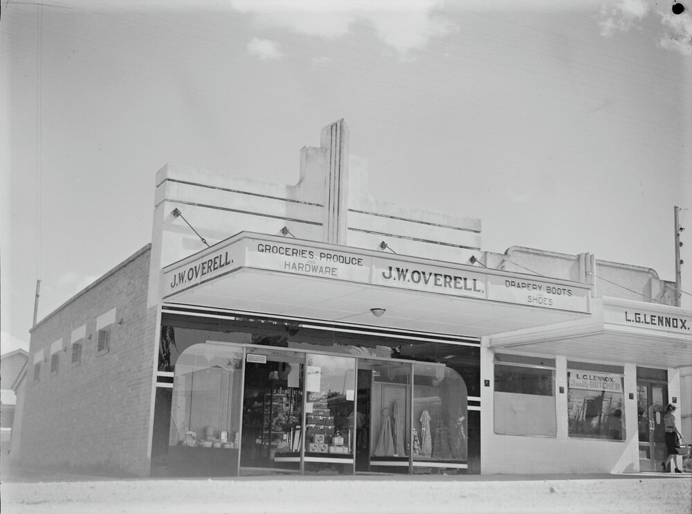 Exterior, J. W. Overell's Cash &amp; Service Store, Reserve Street, Pomona, 1947