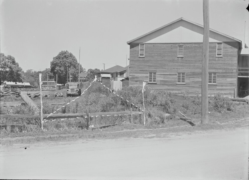 Rear view, Pomona Memorial School of Arts, 6 Reserve Street, Pomona, 1947