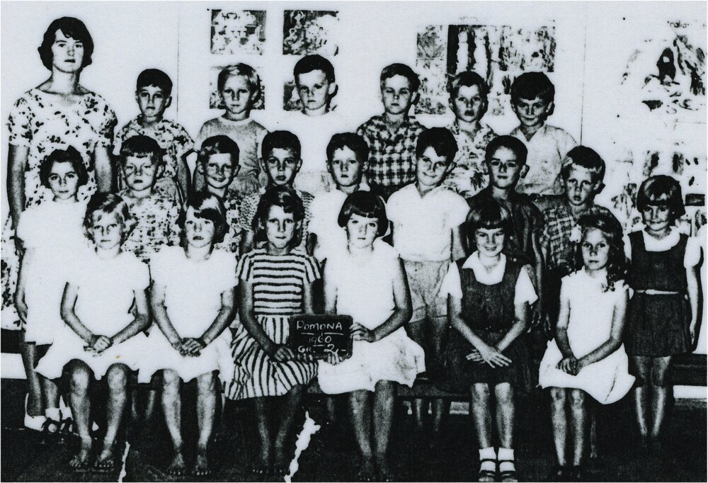 Class photo, Grade 2, Pomona State School, Pomona, 1960