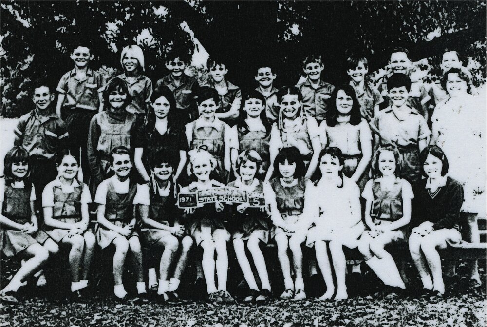 Class photo, Grade 5, Pomona&nbsp;State &nbsp;School,&nbsp;Pomona, 1971