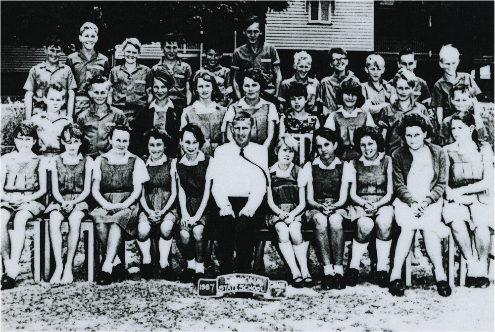 Class photo, Grade 7, Pomona&nbsp;State School,&nbsp;Pomona, 1967