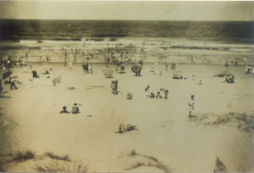 Beachgoers, Noosa Main Beach, Noosa Heads, 1946