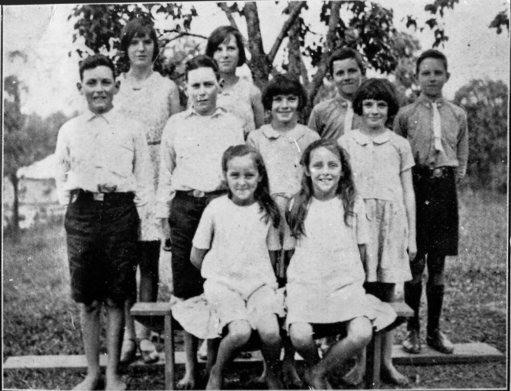 Seeing double, 5 sets of twins, Pomona Rural School, Pomona, 24 December 1931