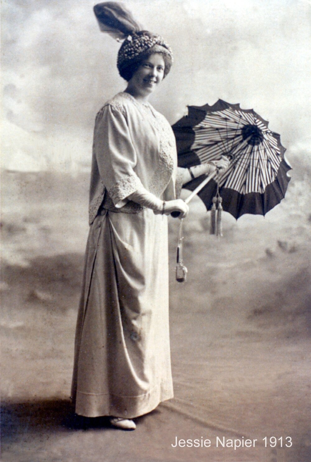 Portrait, Jessie Napier, 1913