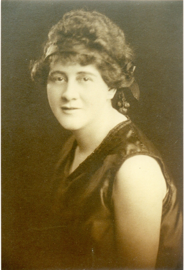 Portrait, Pansy Napier, ca 1920