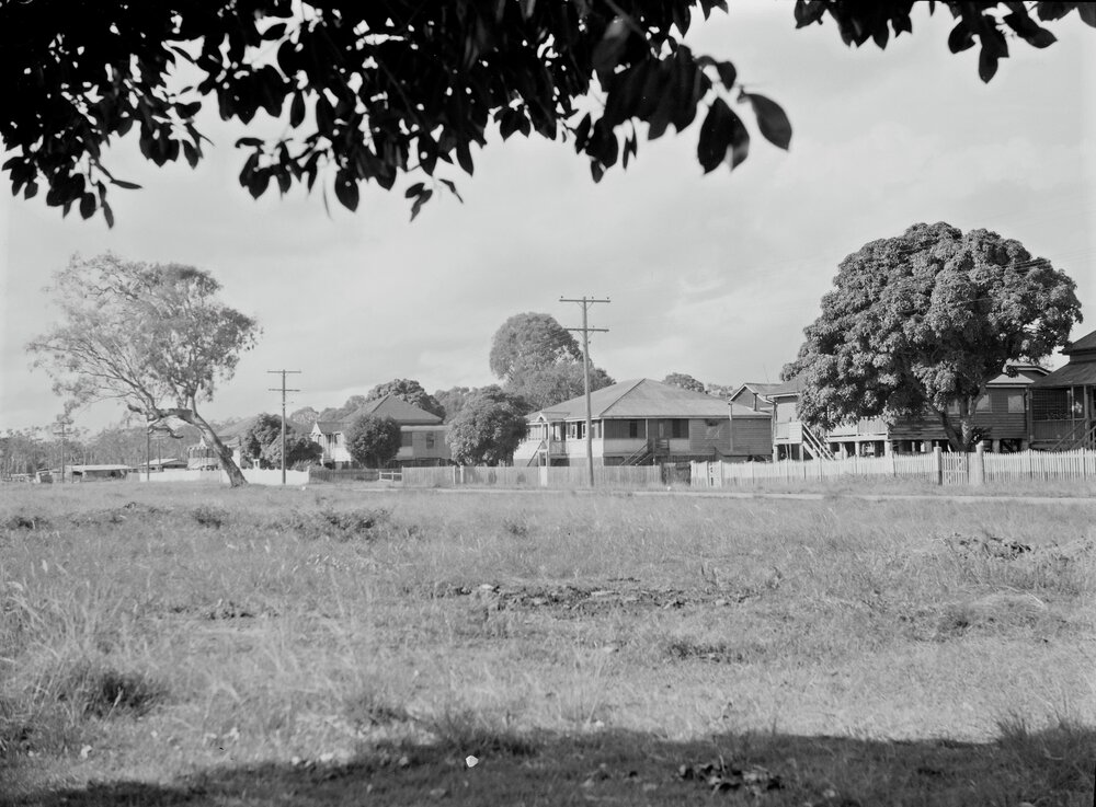 Residences, Gympie Terrace, Noosaville, 1948
