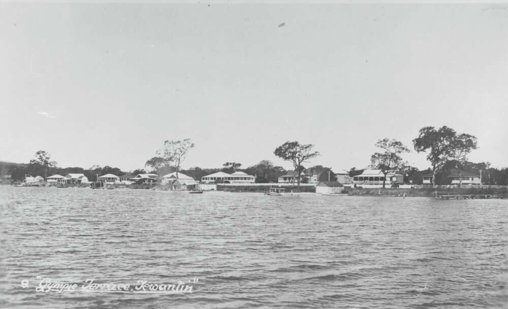 Riverviews, dwellings, Gympie Terrace, Noosaville, ca 1940