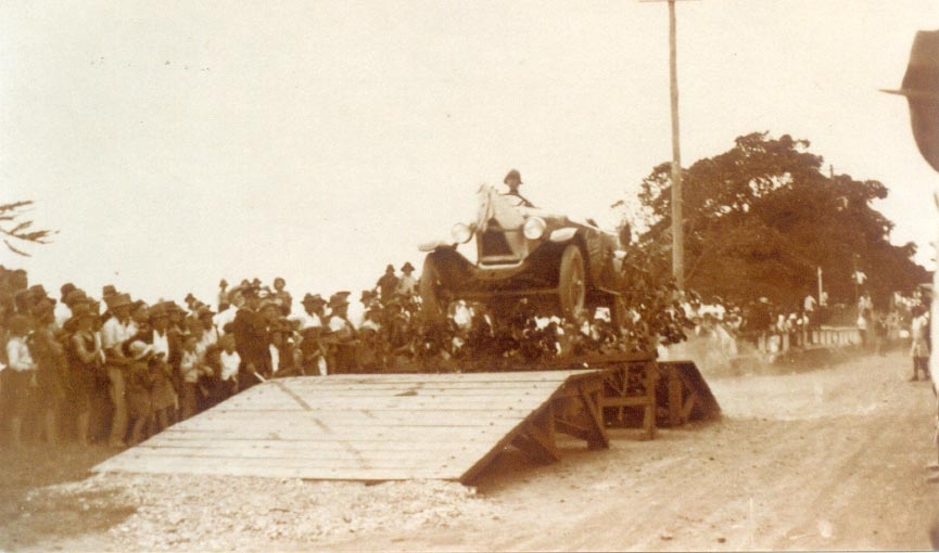 Promotional stunt, Tewantin, ca 1920s