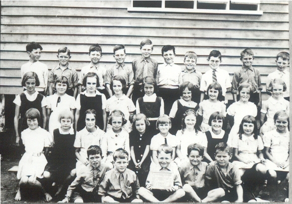 Class Photo, Grades 2 &amp; 3, Cooroy State School, Cooroy, ca 1968