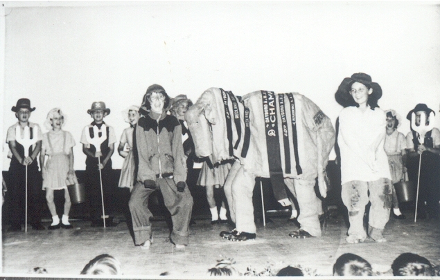 Performers, 'Don't Fence Me In' concert,  Cooroy State School, November, 1965