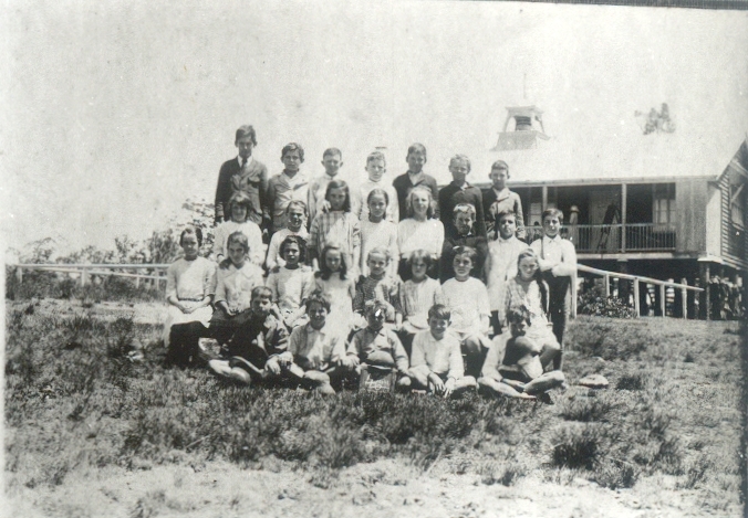 School group, Cooroy State School, Cooroy, ca 1920s