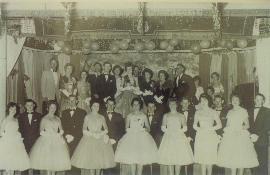 Participants and partners, 'Miss Noosa Show', Noosa Country Show Ball, Pomona, ca 1960 - 1962