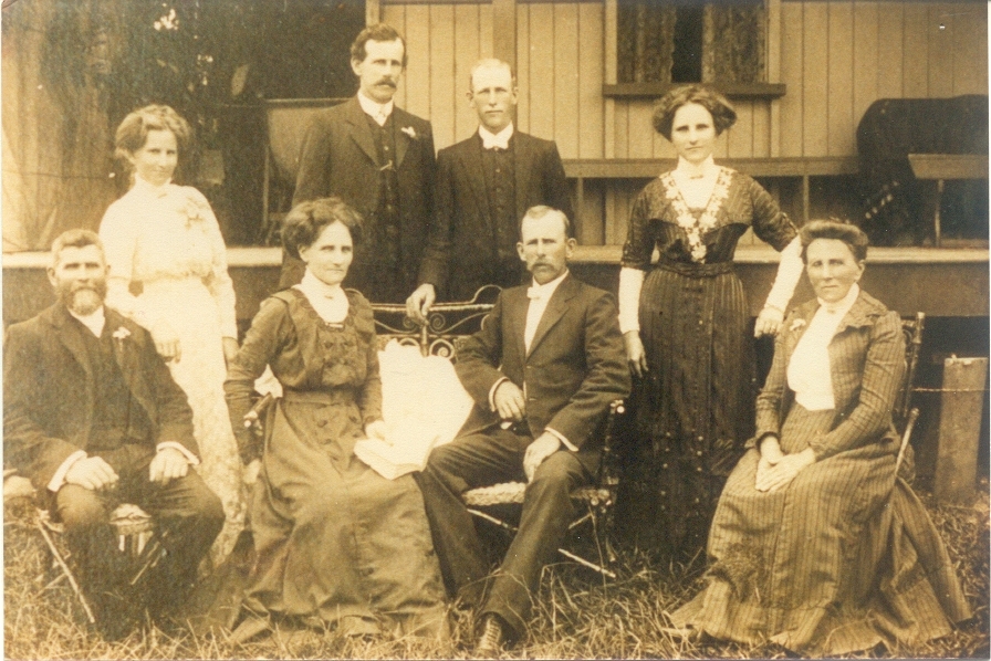 Portrait, Jensen Family, Cooran, ca 1907