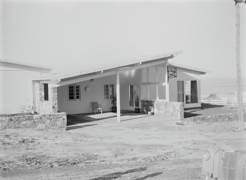Dwelling, 'Pacific Lodge,' Sunshine Beach, 1954