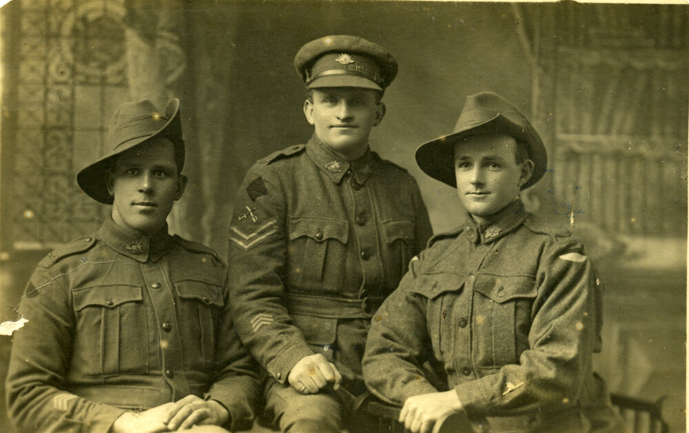 Edgar Johns (l), Harry Johns (r),  England, 1918 