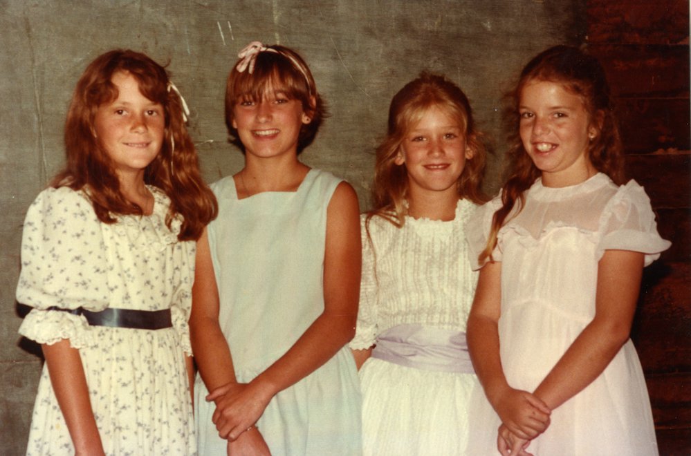 Girl friends, Kin Kin, 1980s