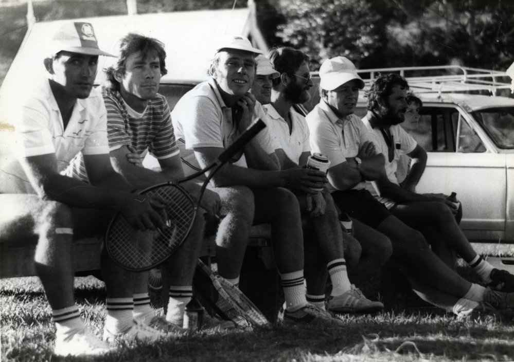 Tennis Players, Kin Kin