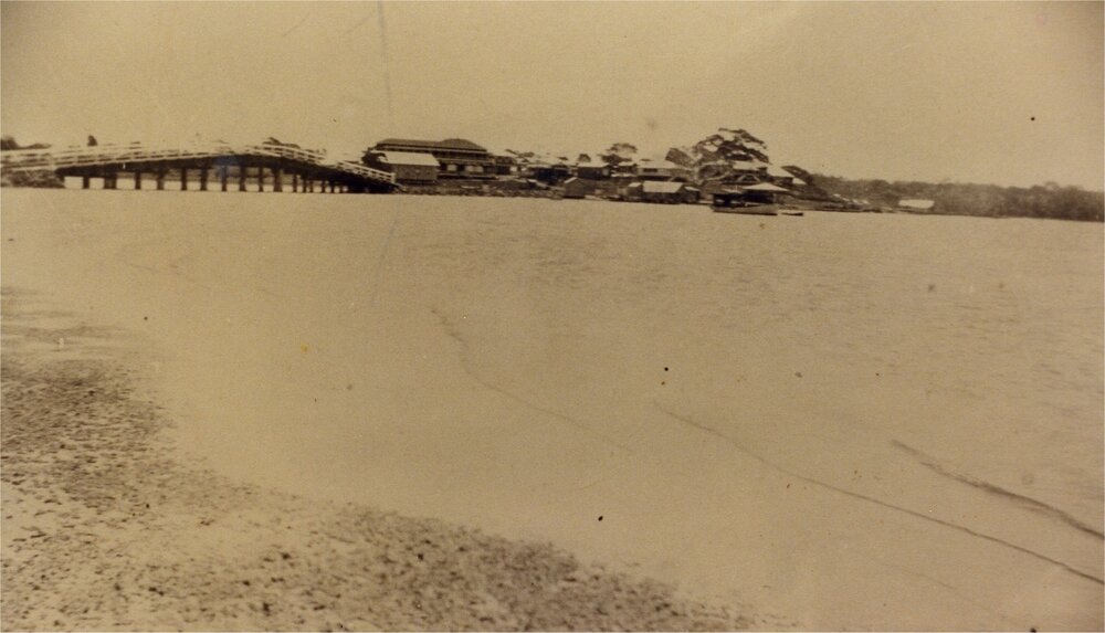 Views to Martin's Tewantin Hotel, Tewantin, ca 1929