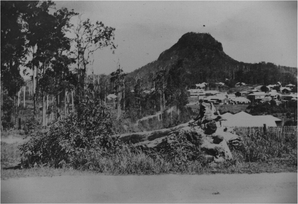 Pomona township nestled at foot of Mt Cooroora, Pomona, after 1923
