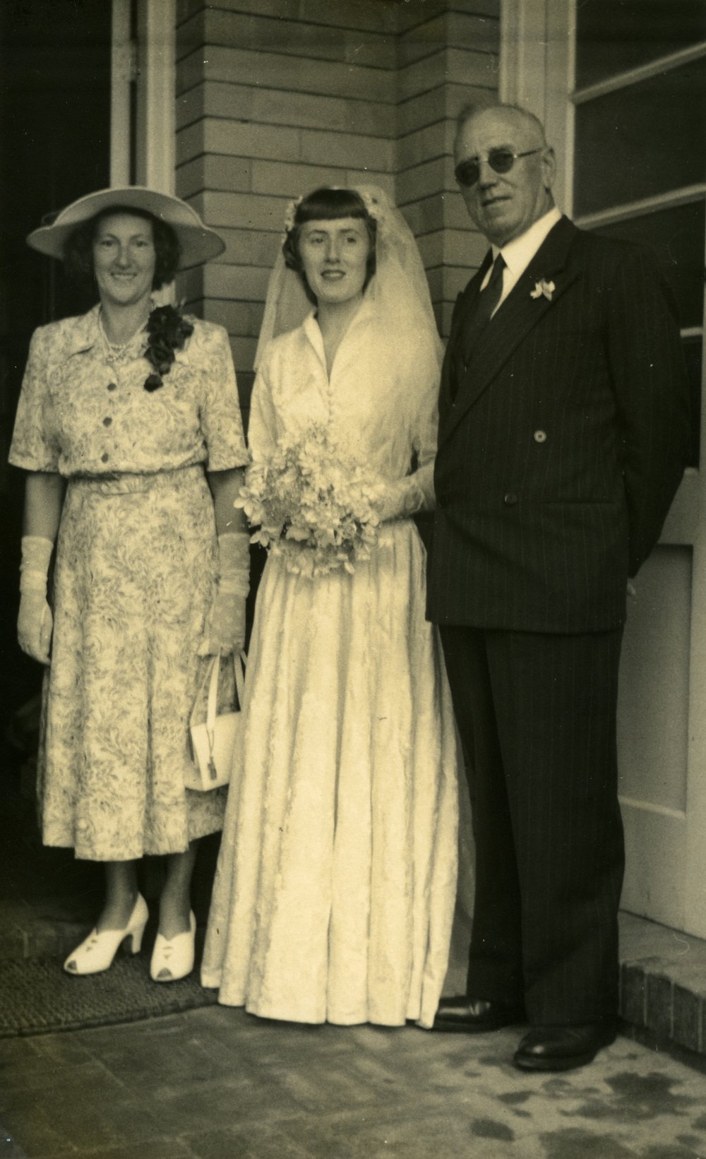 Olive, Shirley and Charlie Freeman, 1954