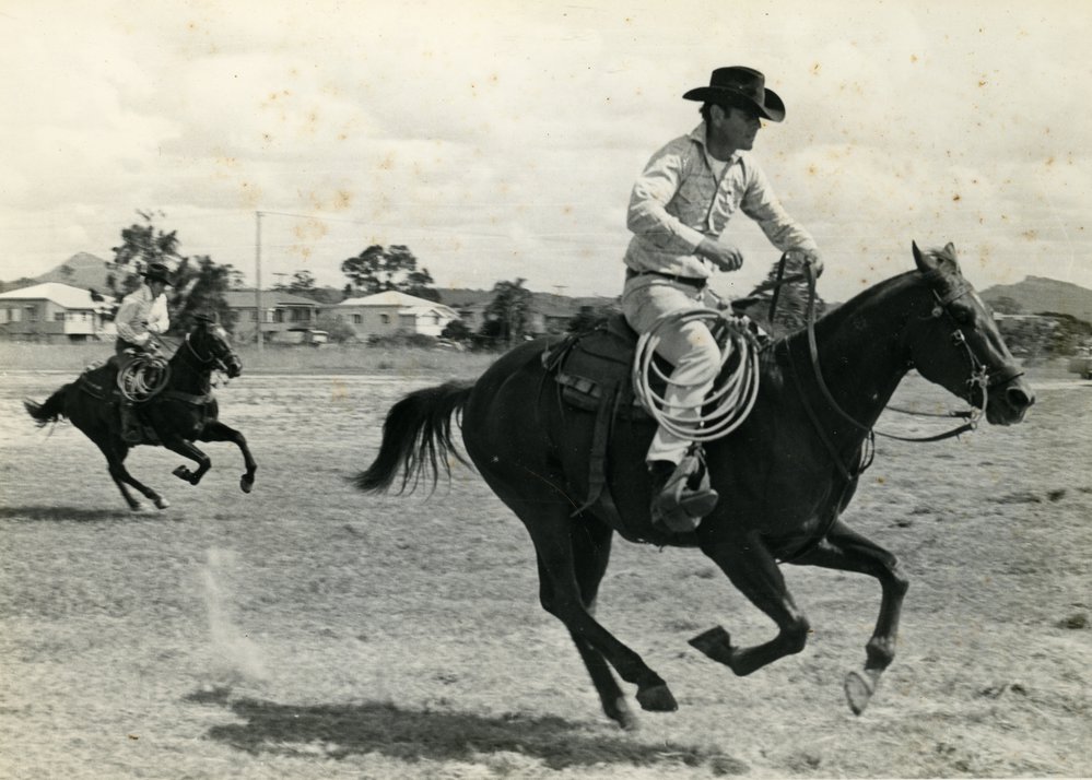 John Hofmann racing a horse