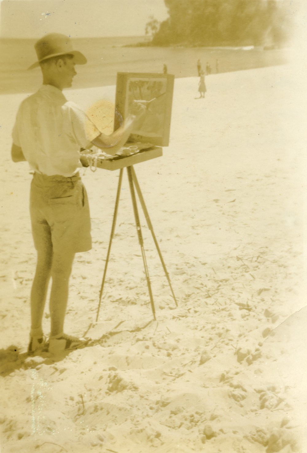 Artist, Noosa Main Beach, Noosa Heads, 17 December 1949 Heritage Noosa