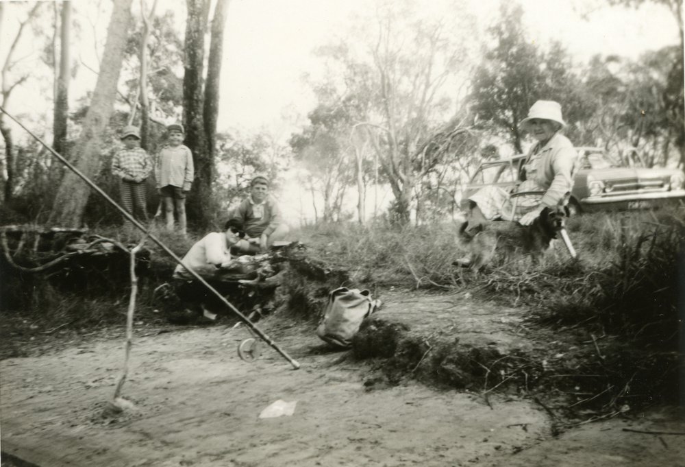Brett, Ricky, Gary, Pam, Laura Grice and Bimbo (dog) (l-r), Weyba Creek, Noosaville, 1970