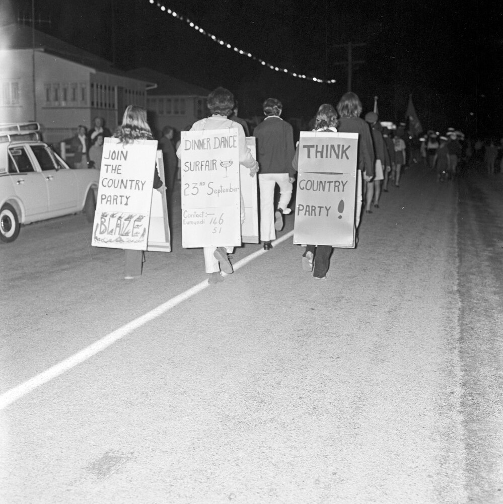 Young Australia Country Party, Mardi Gras, Festival of Waters, Gympie Terrace, Noosaville, 2 September 1972