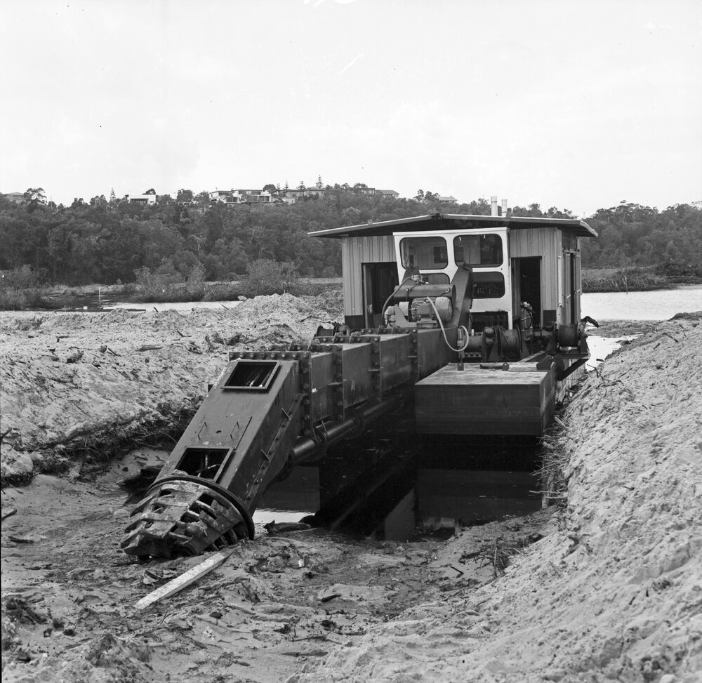 Noosa Dredge, Hays Island, Noosa Heads, October 1972