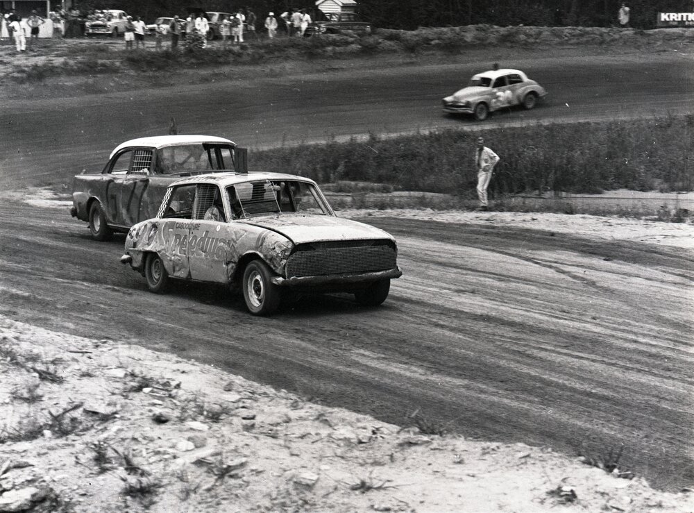 Car racing, speedway meeting, Caboolture, 28 January 1973