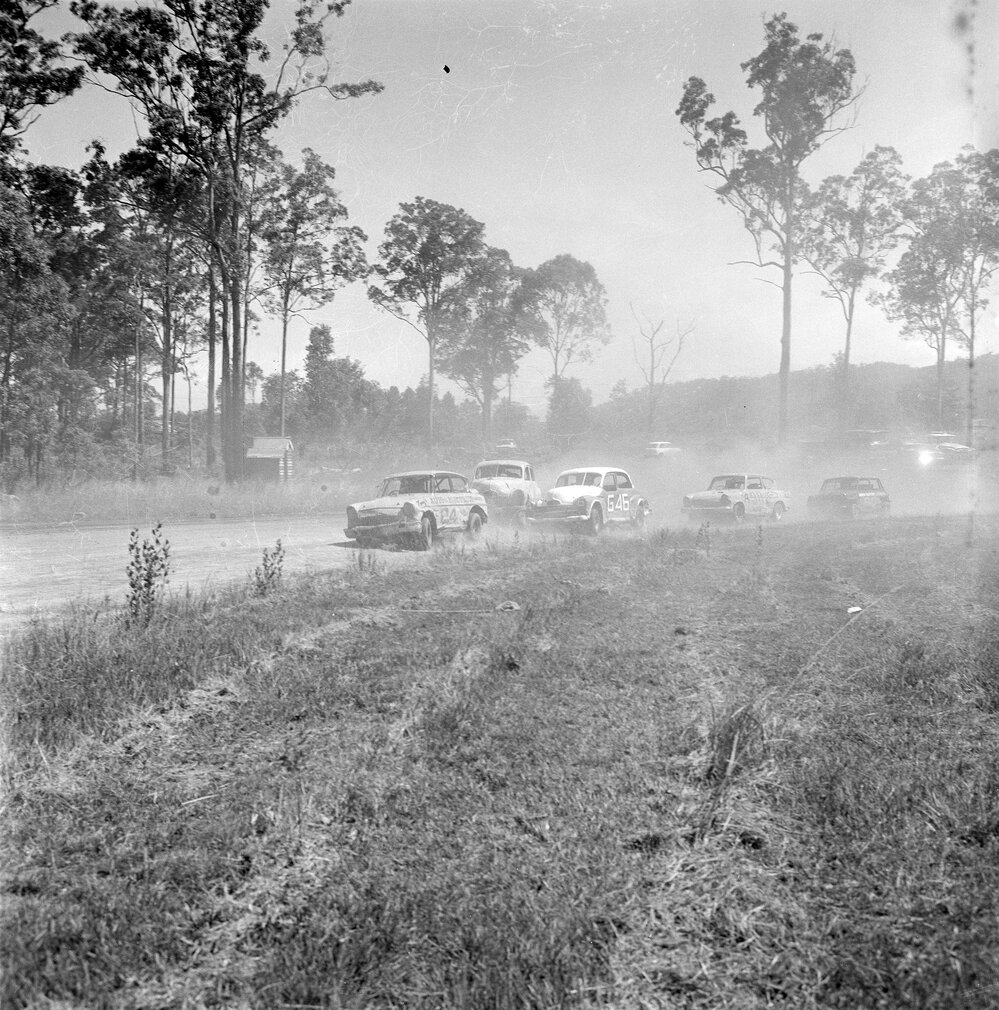 Car racing, Sunshine Coast Speedway, Wappa Falls Road, Yandina, 31 December 1972