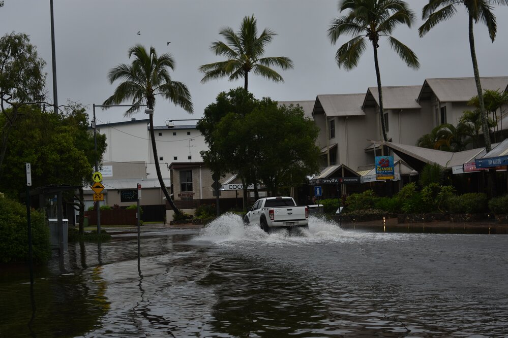 Flooding, Gympie Terrace, Noosaville, 26 February 2022