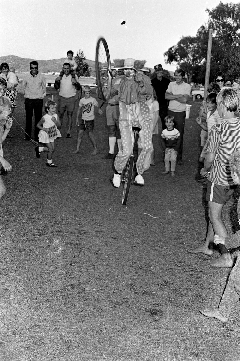 Clyde the Clown, Mardi Gras, Festival of Waters, Noosaville Lions Park, Noosaville, 1 September 1973 