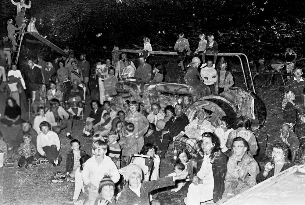Audience, Mardi Gras, Festival of Waters, Noosaville Lions Park, Noosaville, 1 September 1973