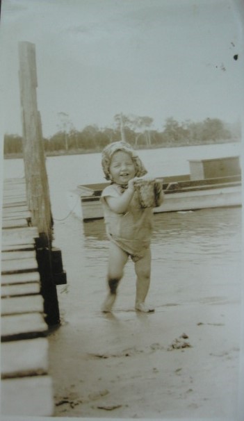 Richard Dunstan, Noosa River, Tewantin, 1930