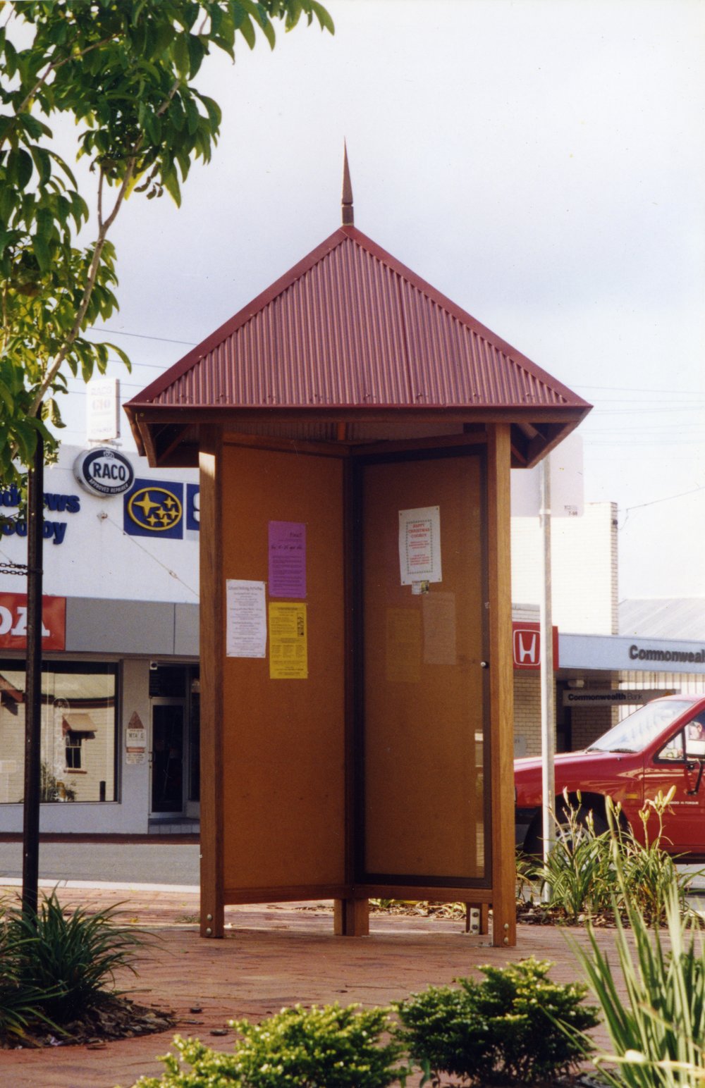 Community Notices Hut, 33 Maple Street, Cooroy, 1998