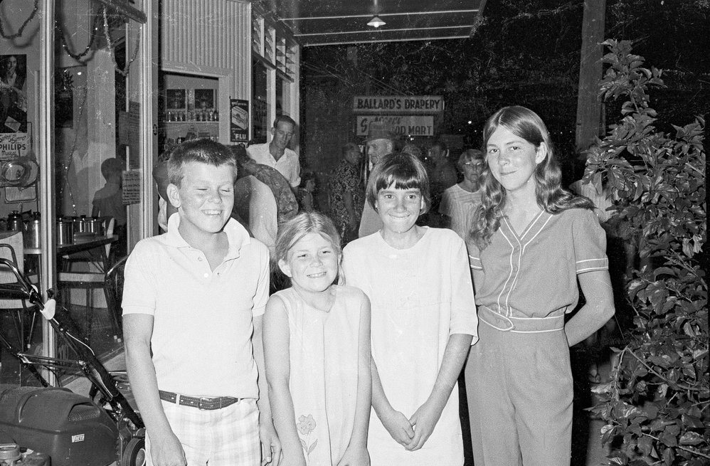 Attendees, Christmas Eve Mardi Gras, Poinciana Avenue, Tewantin, 24 December 1969