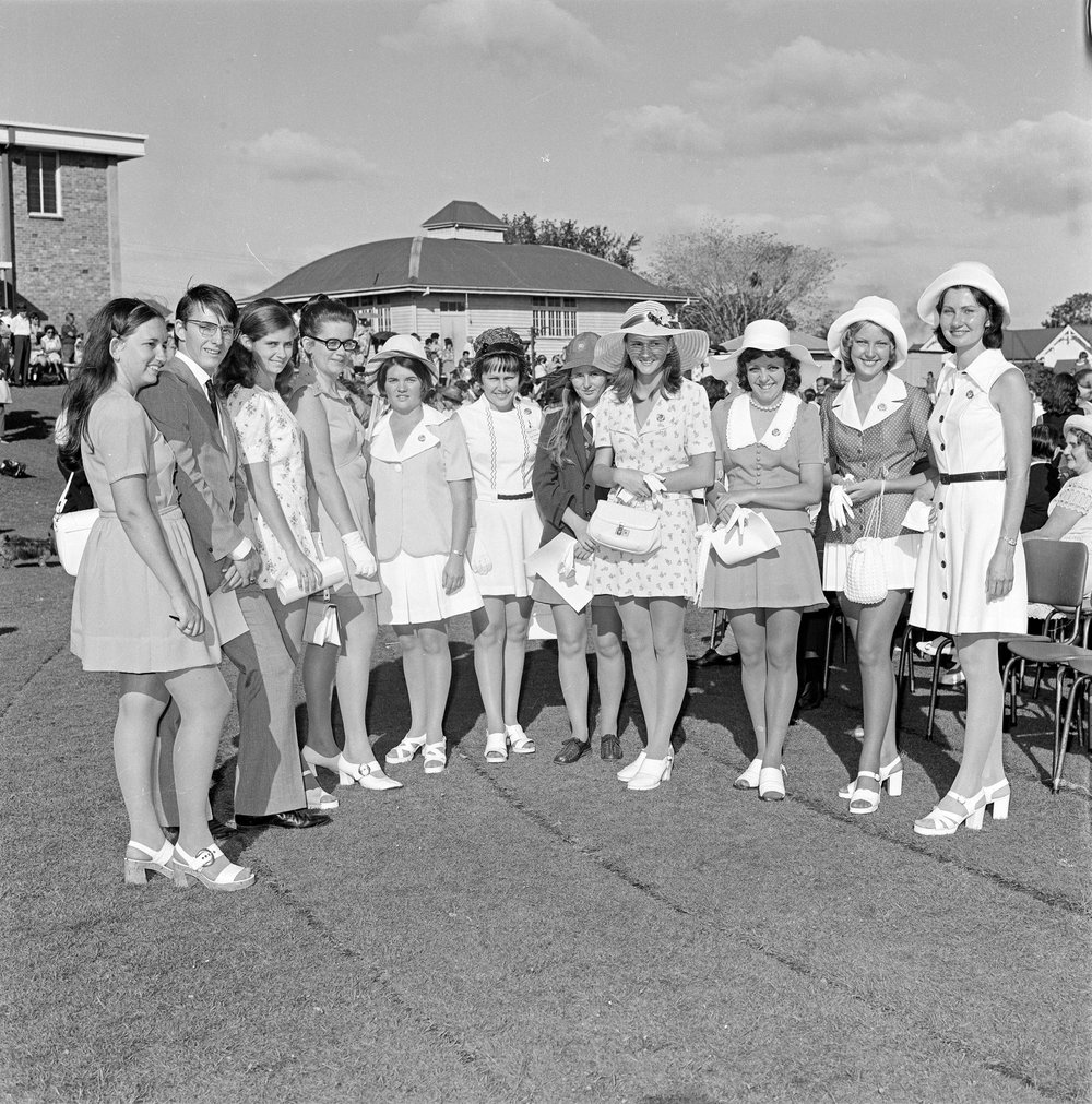 Award recipients, Duke of Edinburgh Gold Awards ceremony, Maryborough, 24 October 1973