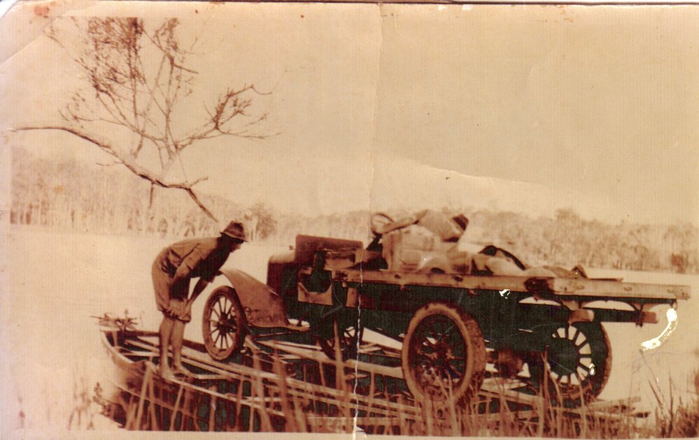 Early vehicle ferry, Noosa River, Noosaville