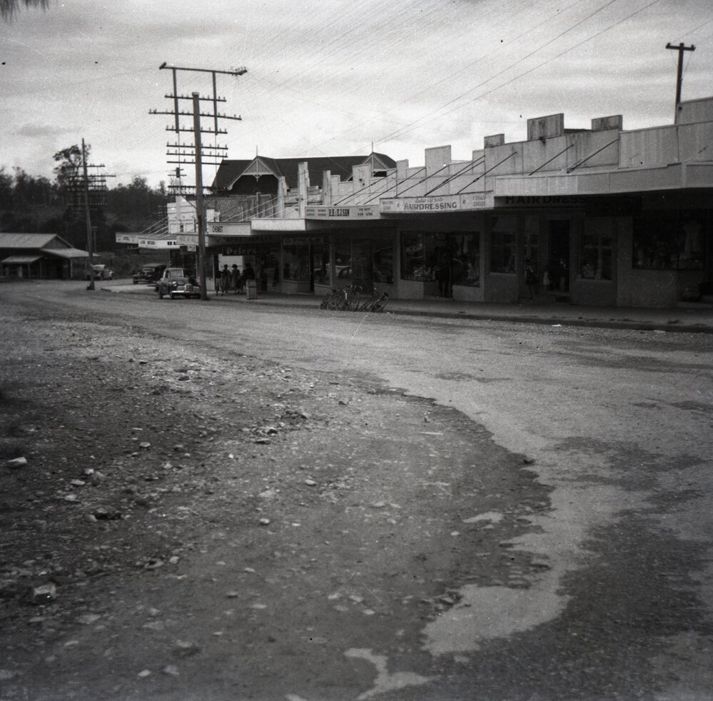 Shopfronts, Reserve St Pomona, ca 1940s