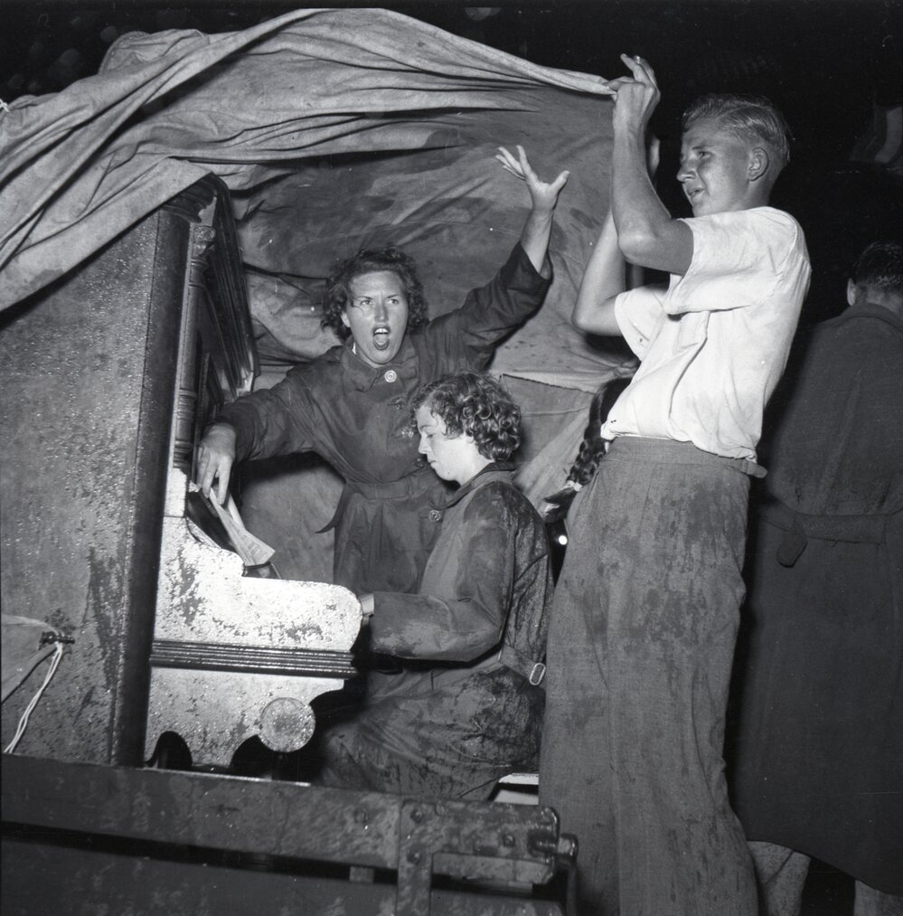 Taking cover, Carols, Noosaville, December 1950