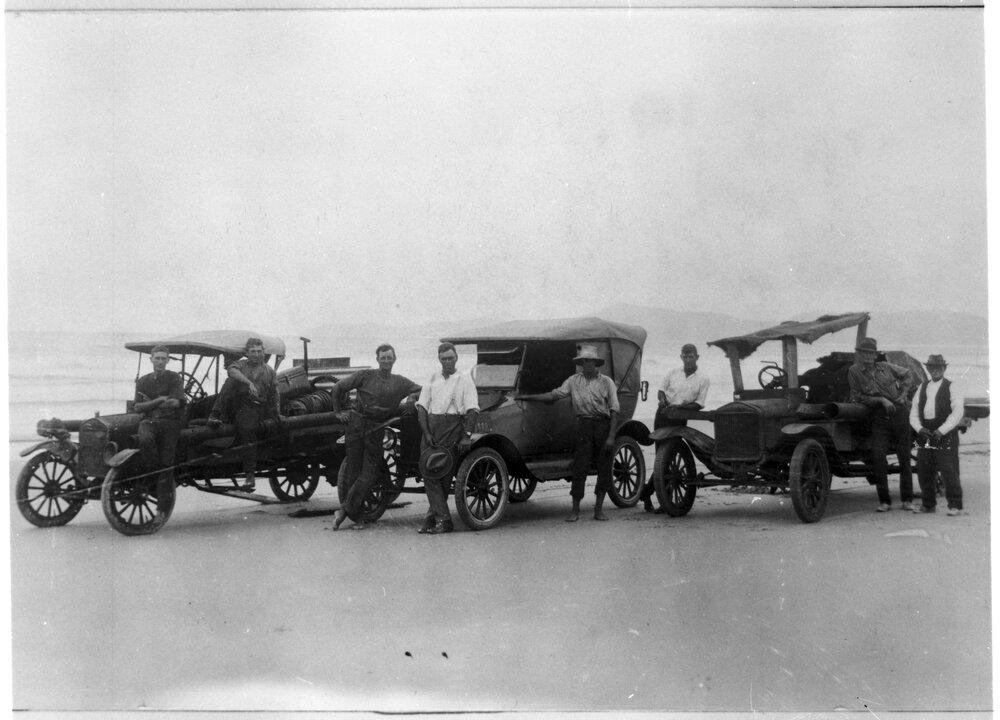 Beach buggies, Noosa North Shore, 1920s