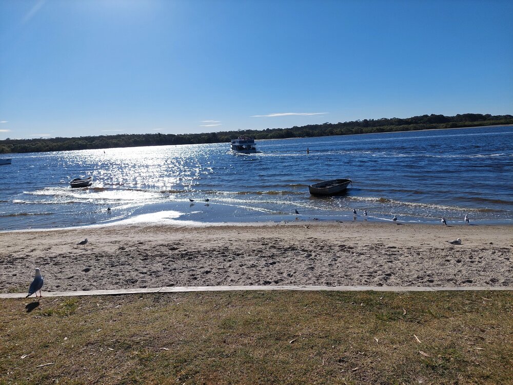 Noosa Ferry, Noosa River, Gympie Terrace, Noosaville, &lrm;20 &lrm;June &lrm;2024