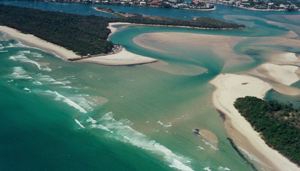 Aerial view, Noosa River mouth and Bar, Noosa Heads, 28 February 2002