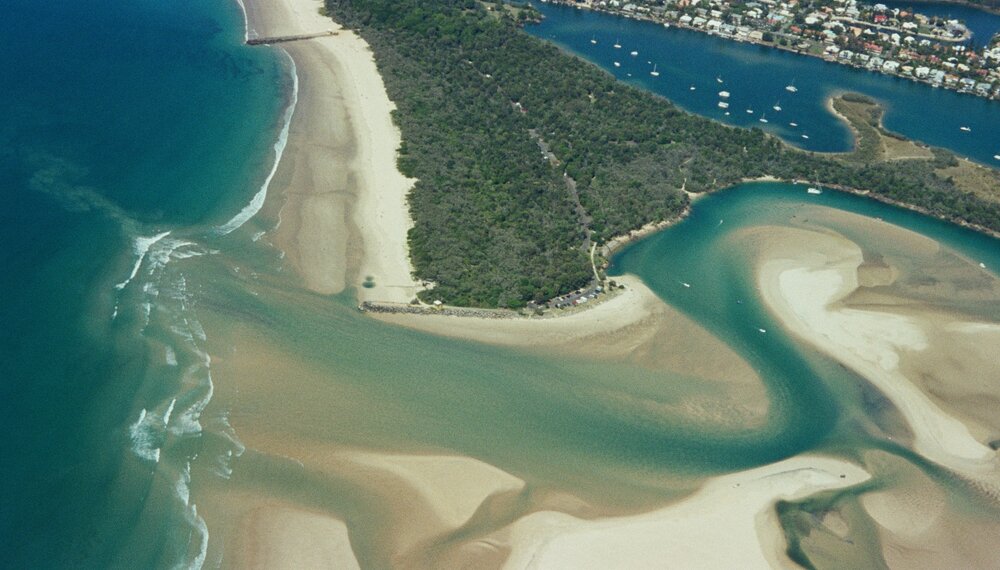 Aerial view, Noosa River mouth and Bar, Noosa Heads, 16 April 2007